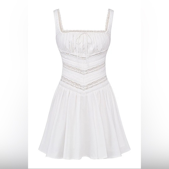 HOUSE OF CB 'Tiffani' White Lace Trim Mini Dress - Picture 3 of 4
